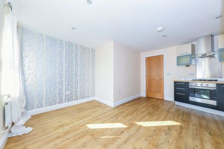 Hillcrest Court, Guildford - Photo 3