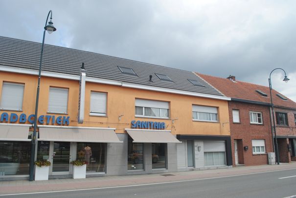 Dakappartement met 1 slaapkamer nabij centrum van Balen. - Photo 1