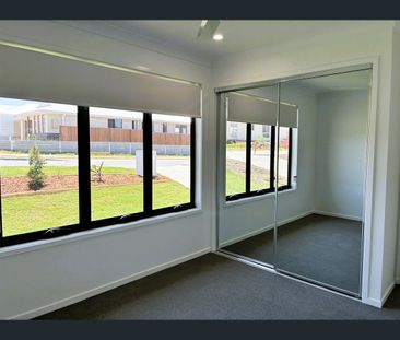 16 Kashmir Circuit, Greenbank, Qld 4124 - Photo 2