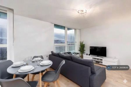 2 bedroom flat to rent - Photo 2