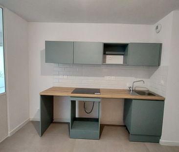 Location Appartement 2 pièces 43m² MONTPELLIER 34000 - Photo 2