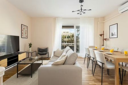 Carrer d'Entença, Barcelona, Catalonia 08029 - Foto 2