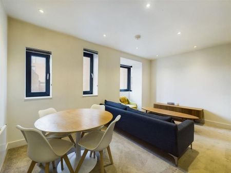 2 bedroom apartment to rent - Photo 2