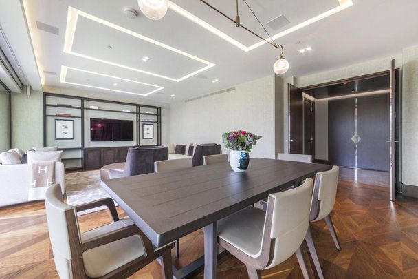 4 bedroom flat to rent - Photo 1