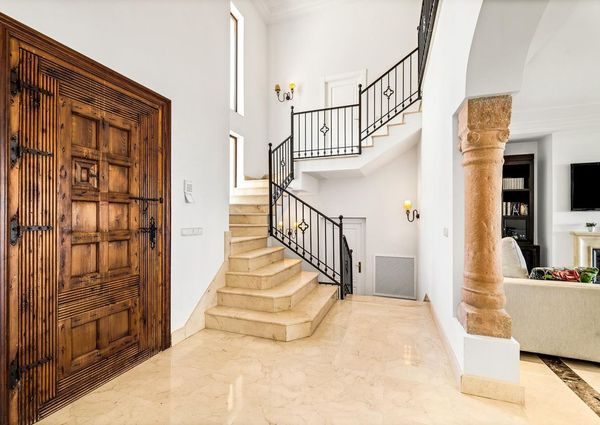 Luxury Villa for rent in Los Almendros, Spain