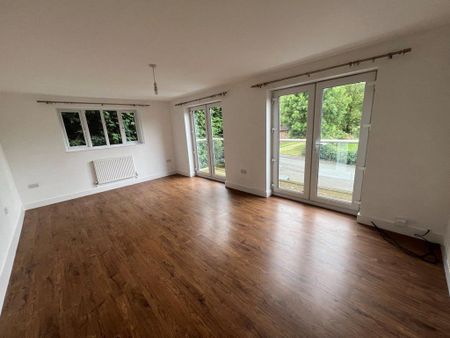 3 bedroom detached house to rent - Photo 2