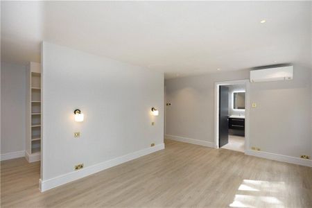 5 bedroom detached house to rent - Photo 5