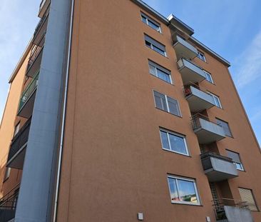 2.5 locali con balcone in posizione strategica - Foto 2