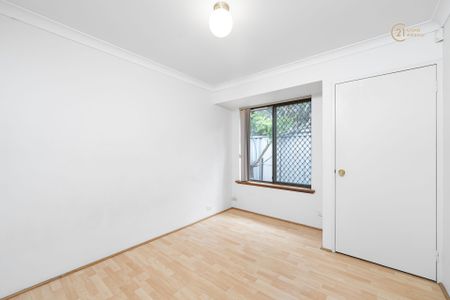 Great Size 4 Bedroom Home with Great Location!!!!!! @ $850 Per Week - Photo 5