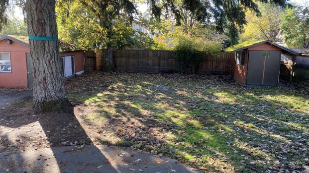 1023 Dufferin Crescent - Photo 1