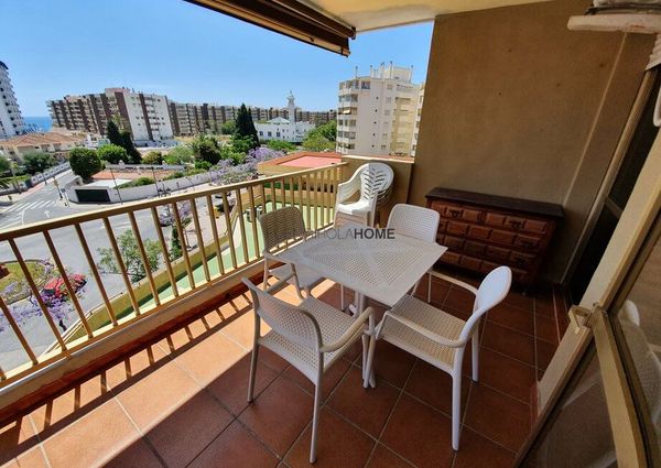 Ref 15269 – ** Long Term Rental ** Magnificent apartment with lots of natural light 300 meters from the sea!