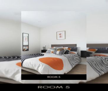 Double bed in Room in a shared 7-bedroom apartment for rent in Vall... - Photo 3