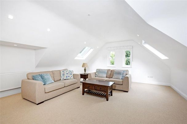 3 bedroom apartment to rent - Photo 1