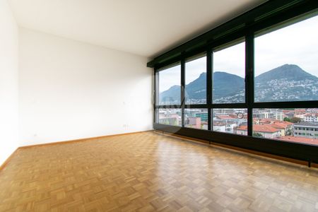 4.5 DUPLEX LOCATIONS IN THE CITY CENTER WITH LAKE VIEW - Photo 4