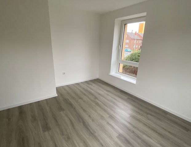 *ich werde renoviert* 3-Zimmer-Erdgeschosswohnung mit Balkon - Photo 1