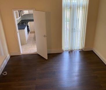 2 Bed Terraced House, Hawthorne Street, LE3 - Photo 3