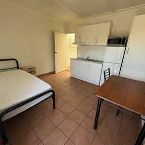 NO VACANCIES One Bedroom Studio Apartments - Photo 2