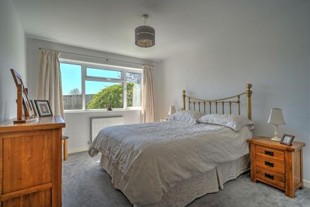 3 bedroom bungalow to rent - Photo 4