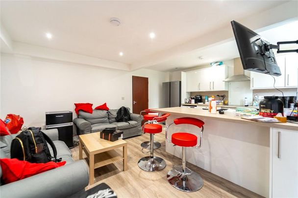 4 bedroom house to rent - Photo 1