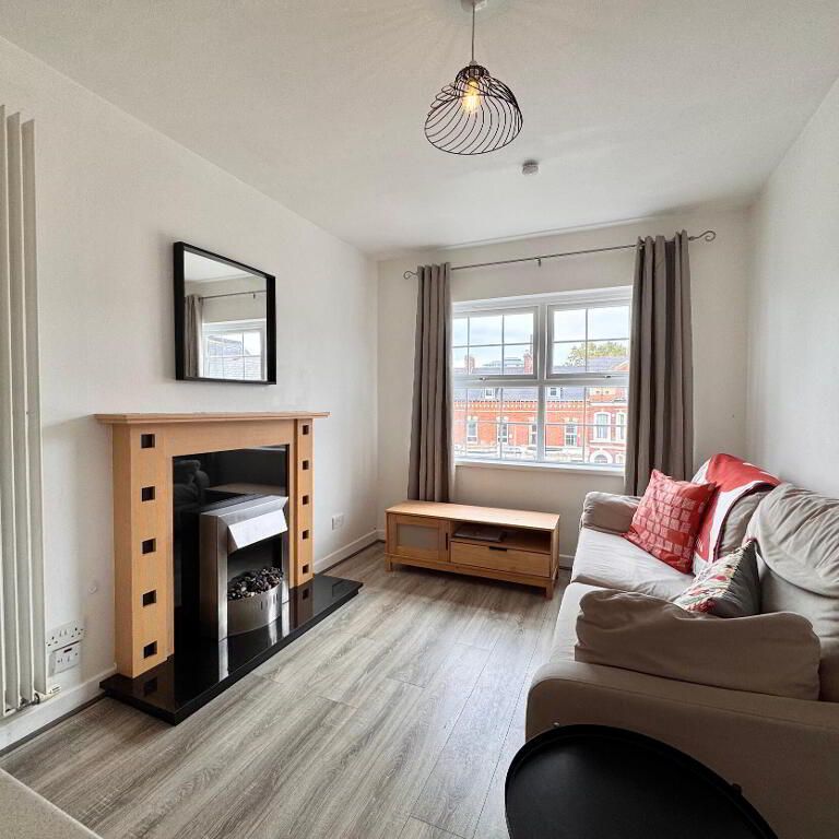 Apt 5, Ashley Court, Ashley Avenue, Belfast, BT9 7BT - Photo 1