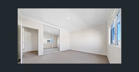 3x2x2 house in a highly sought suburb - Photo 3