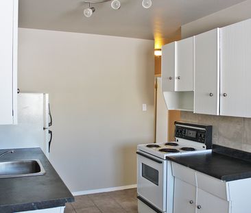 Argyll Apartments | 7107 79 Avenue NW, Edmonton - Photo 1