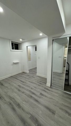 For Lease - 388 woodbine Avenue Unit# Lower, Toronto, Ontario - Photo 4