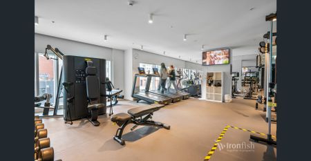 Safest Building in CBD with 24 hours concierge! - Photo 4