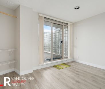 Condo in Richmond, BC - Photo 6