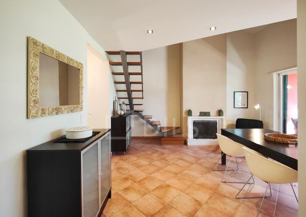 Apartamento T1+1 mobilado e com varandas, no condomínio da Herdade da Aroeira