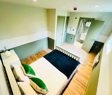 Room in a Shared Flat, Glenister Park Road, SW16 - Photo 2
