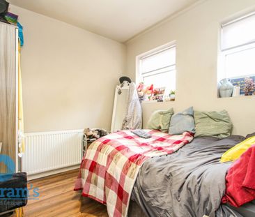 6 bed Semi-Detached House for Rent - Photo 2