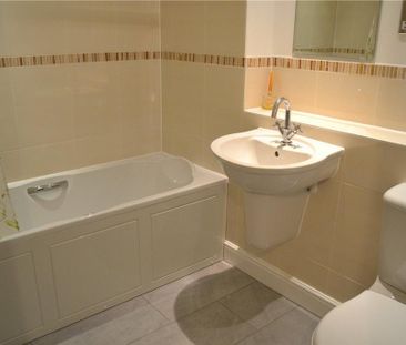 2 bedroom apartment to rent - Photo 6