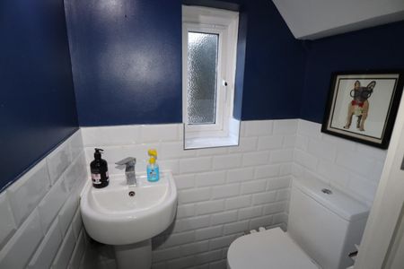 3 bedroom House To Let Total Size: 1217 SQ FT - Photo 3