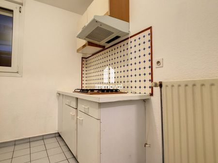 LES HALLES - 2P - 41,73m² - Photo 3