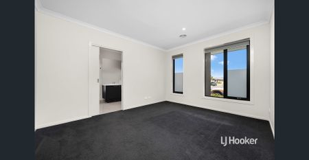 Light-Filled Living, Modern Comfort & Parks at Your Doorstep! APPLICATIONS NOW OPEN - Photo 4