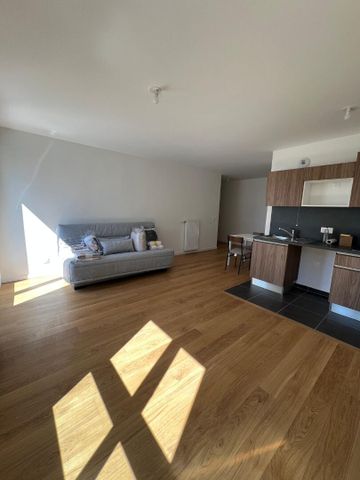 Location appartement 1 pièce, 40.90m², Fontenay-sous-Bois - Photo 2