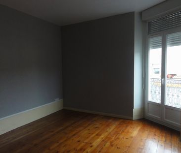 Location Appartement 4 pièces 88m² LE CREUSOT 71200 - Photo 5