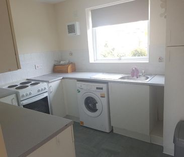 2 bedroom flat to rent - Photo 6