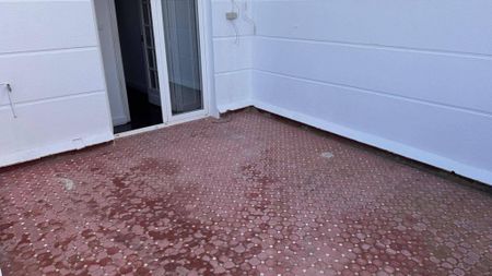 Luxury penthouse for rent in Valencia, Spain - Photo 4