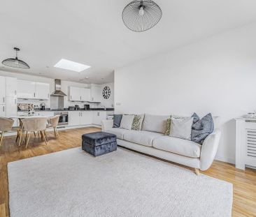 2 bedroom apartment to rent - Photo 2
