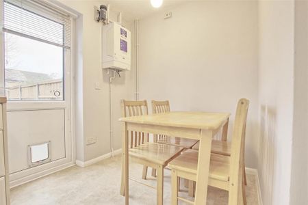 2 bedroom terraced house to rent - Photo 2