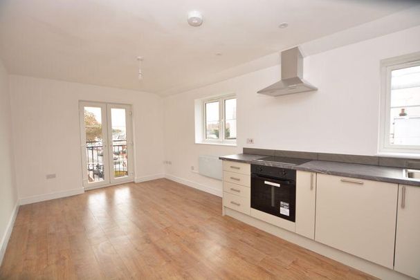 2 bedroom apartment to rent - Photo 1