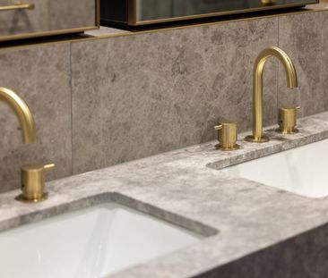 Near New Luxury Spacious 2 Bedroom 2 Baths - Photo 5