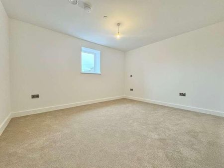 Ariel House, Sheldon, Birmingham, B26 - Photo 3