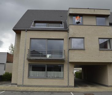 WICHELEN - Ruim duplexappartement vlakbij het station. - Foto 1