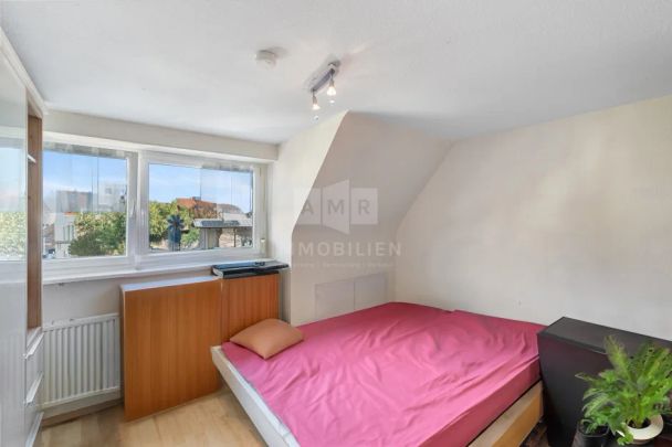 Gemütliche 3 Zimmer Dachgeschoss Wohnung in zentraler Lage von Friedrichshafen. - Photo 1