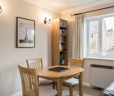 2 bedroom apartment to rent - Photo 2