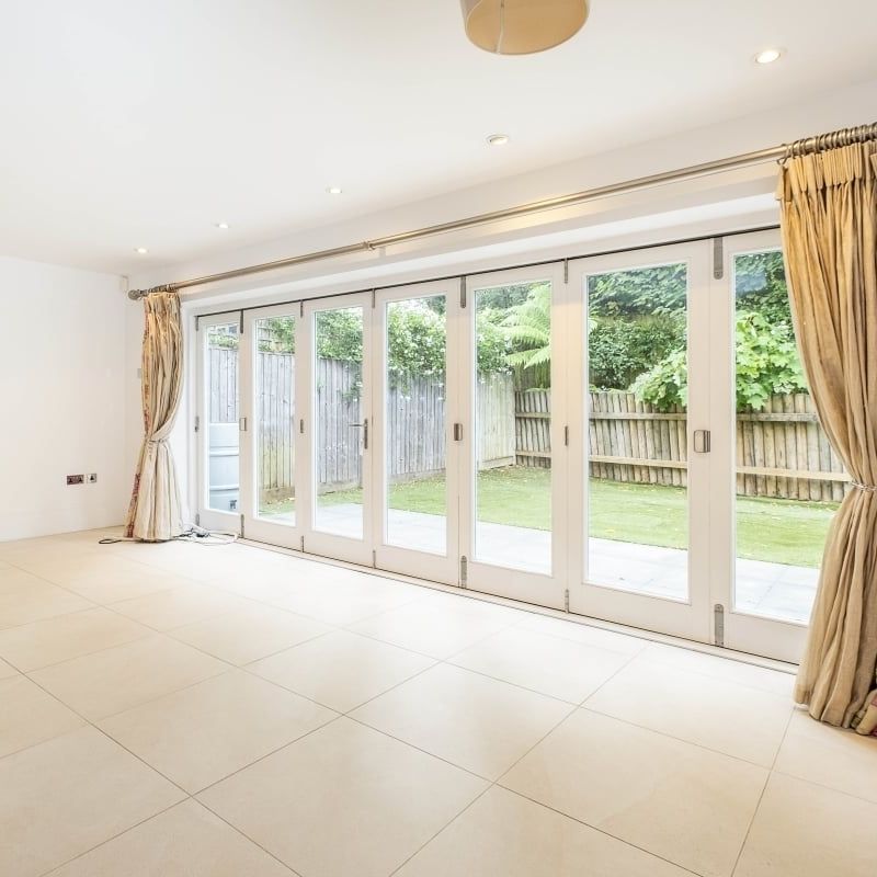 5 bedroom semi-detached house to rent - Photo 1