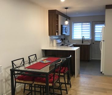 Grand 4 1/2 Meublé Et Rénové - Photo 2